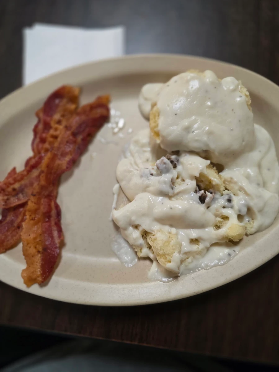 Biscuit Sausage Gravy