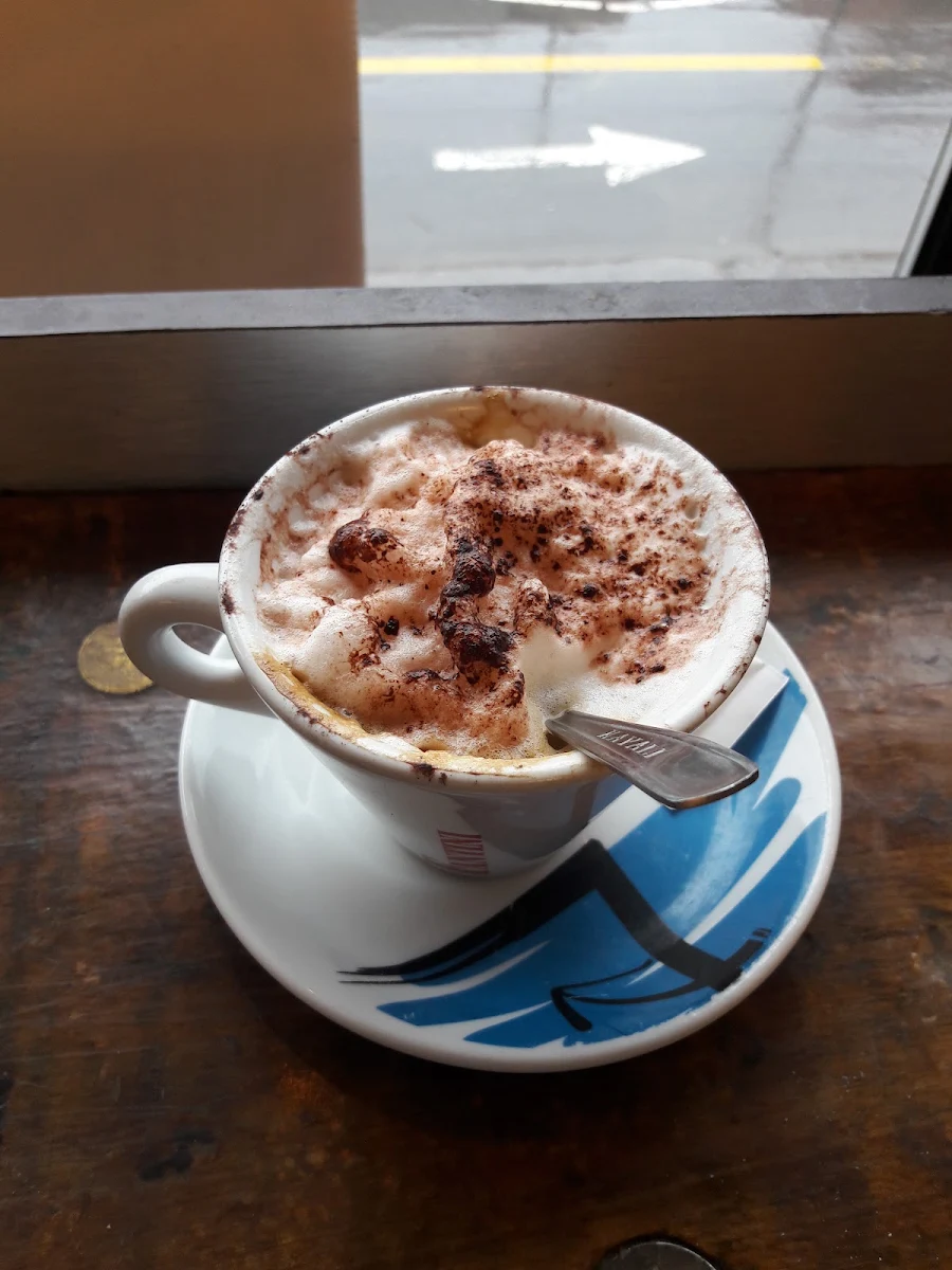 Un Cappuccino, Maison des Pâtes Fraîches (la)