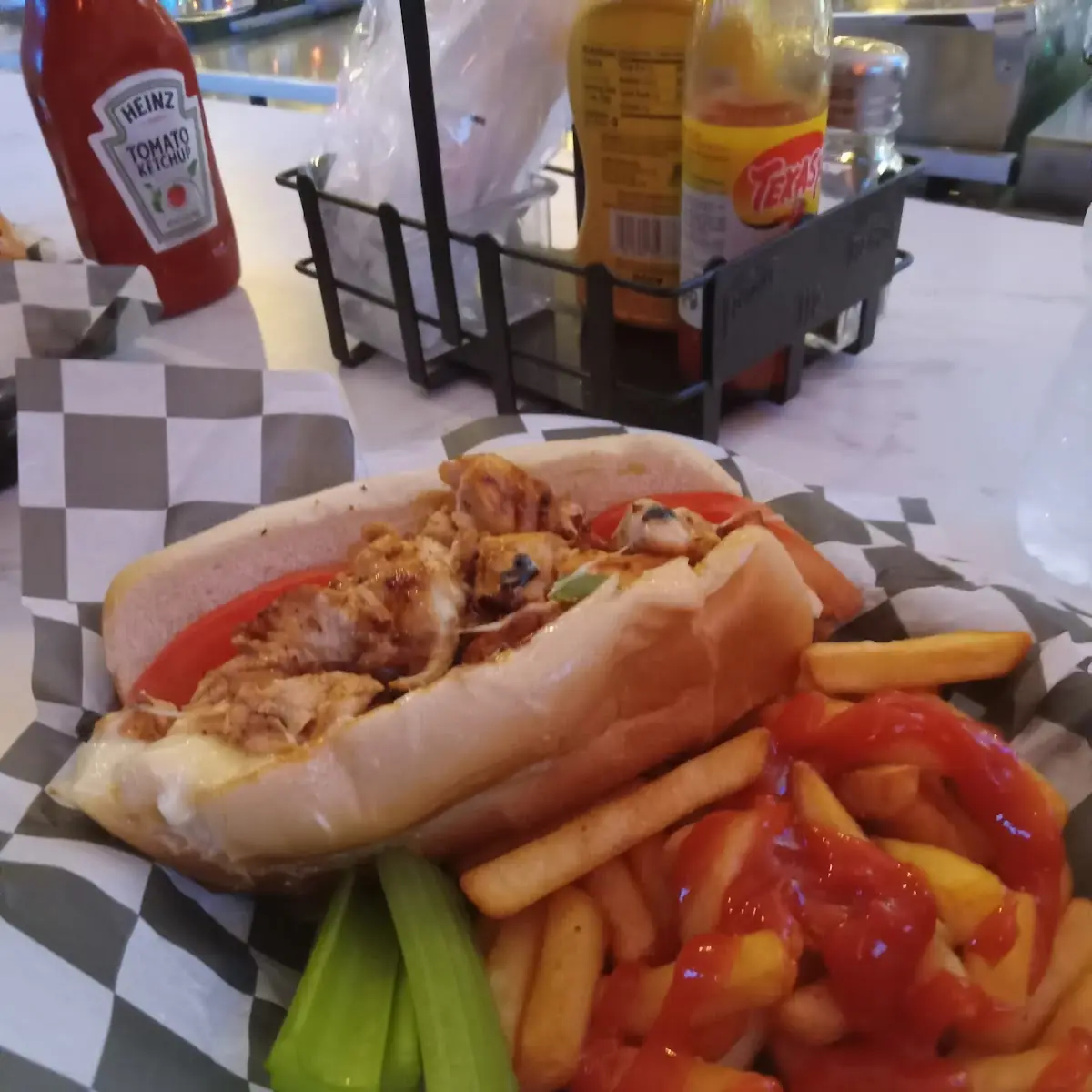 Grill Chicken Sub with Fries