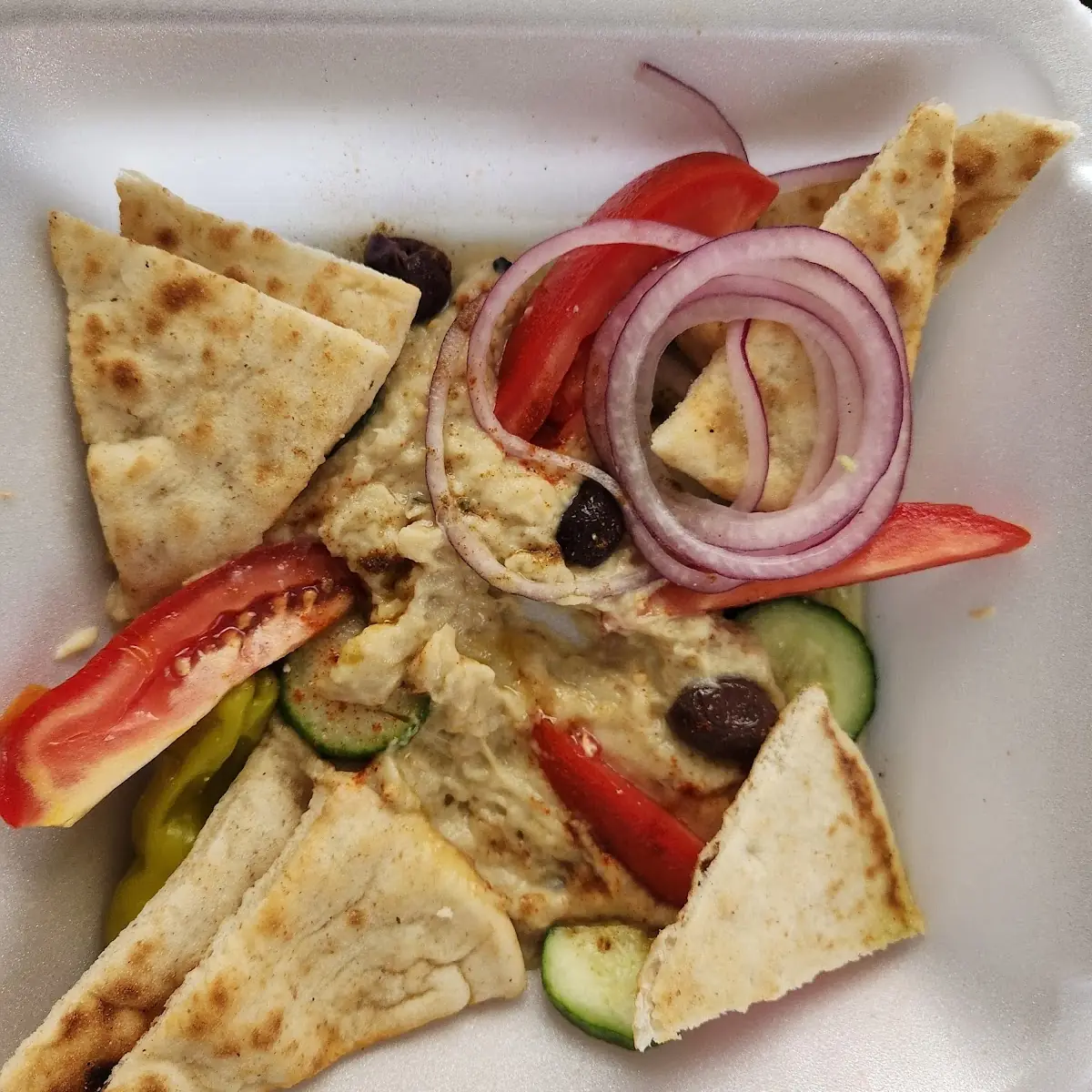 Hummus Dip with Pita Bread