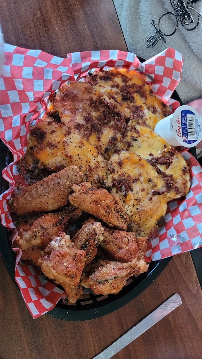 Dusted Wings & Potato Skins, The Trap