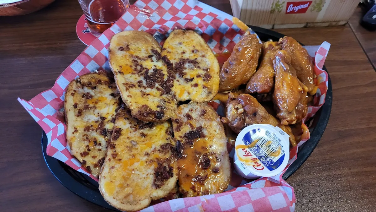 Mild Wings & Potato Skins, The Trap