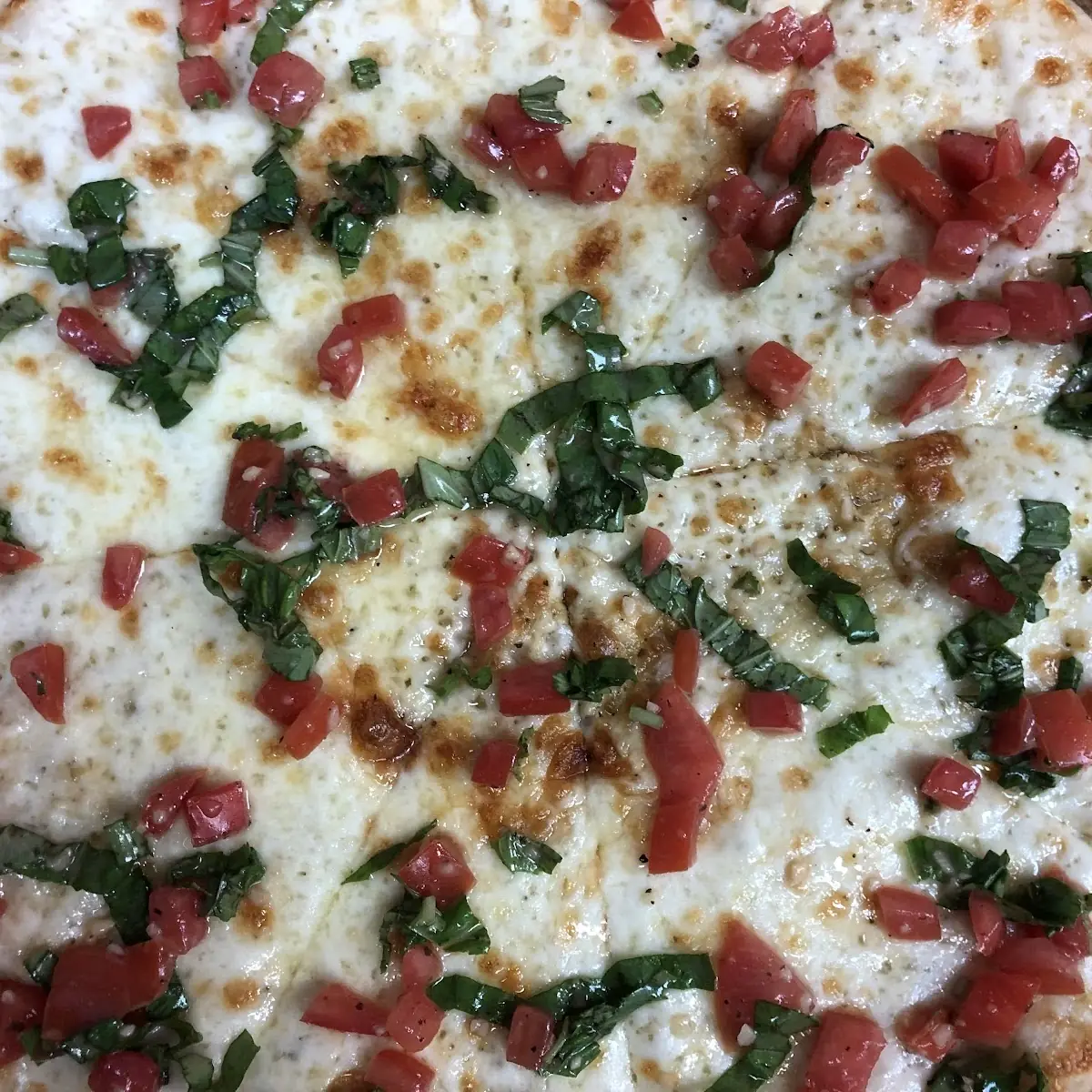 Thin Crust Margarita Pizza