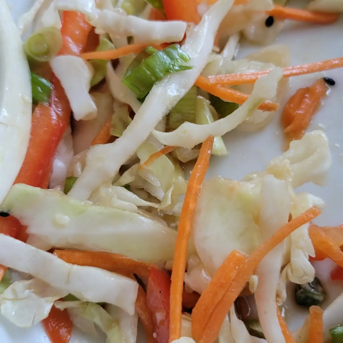 Slaw That Comes with Seared Tuna