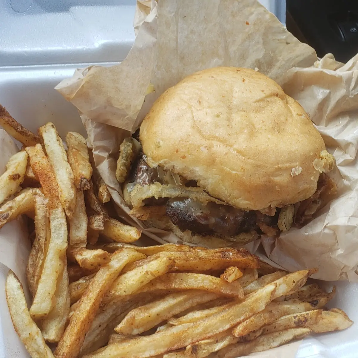Roadhouse Burger Classic Cheeseburger with Fries