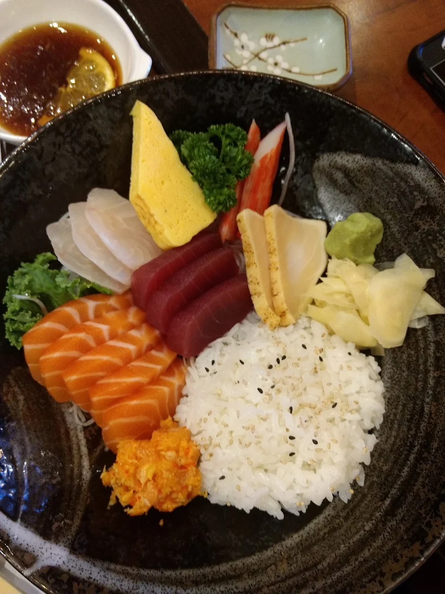 Chirashi Don