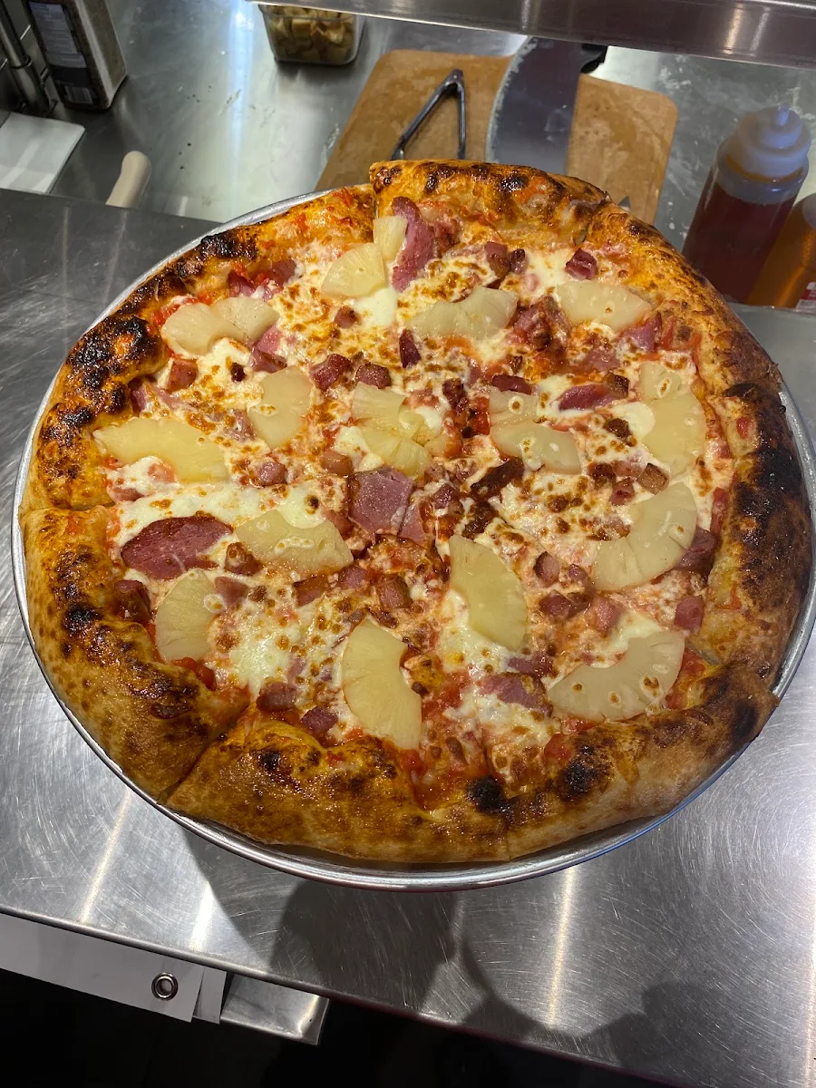Highlights, Famoso Italian Pizzeria - Camrose