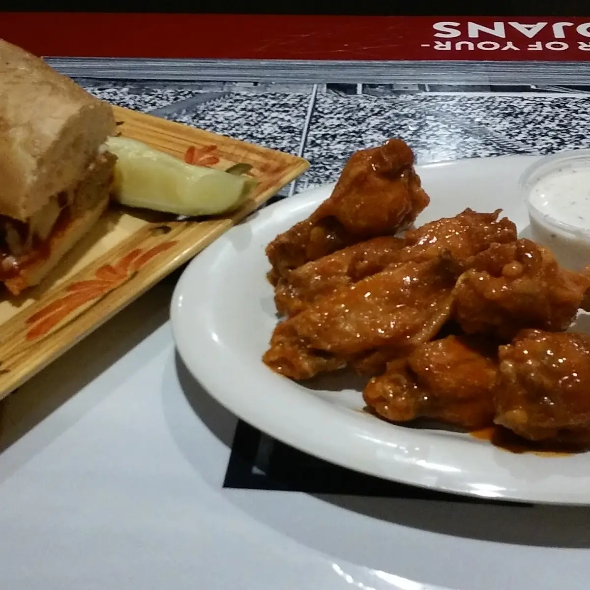 Sandwich Buffalo Wings