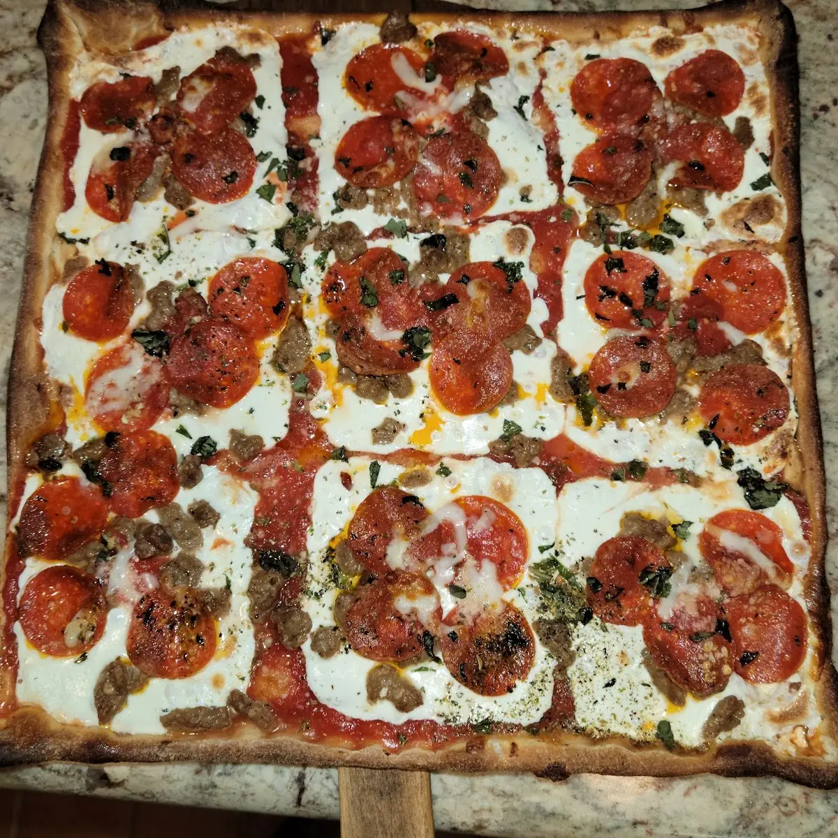 Honey Moon Pizza