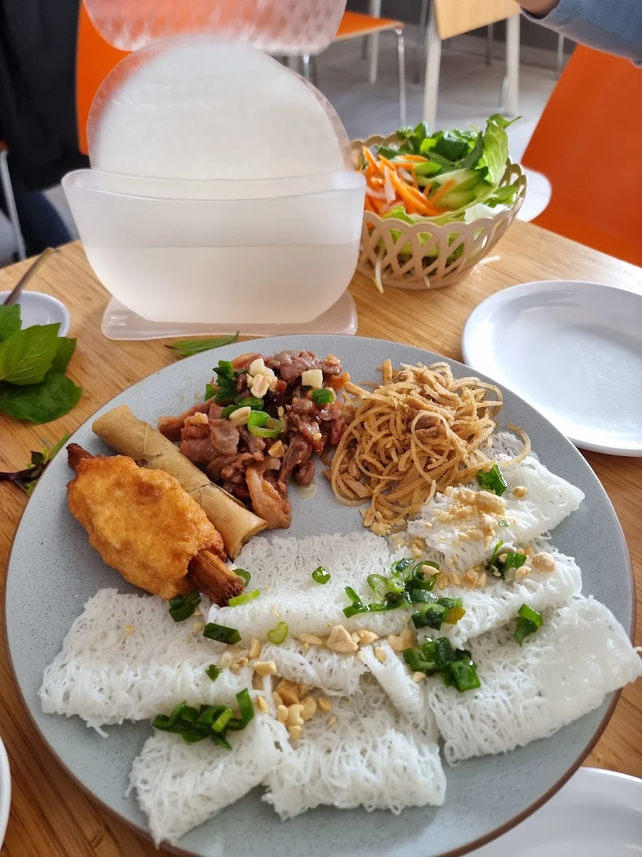 Vietnamese Spring Rolls, Pho An SKYLARK