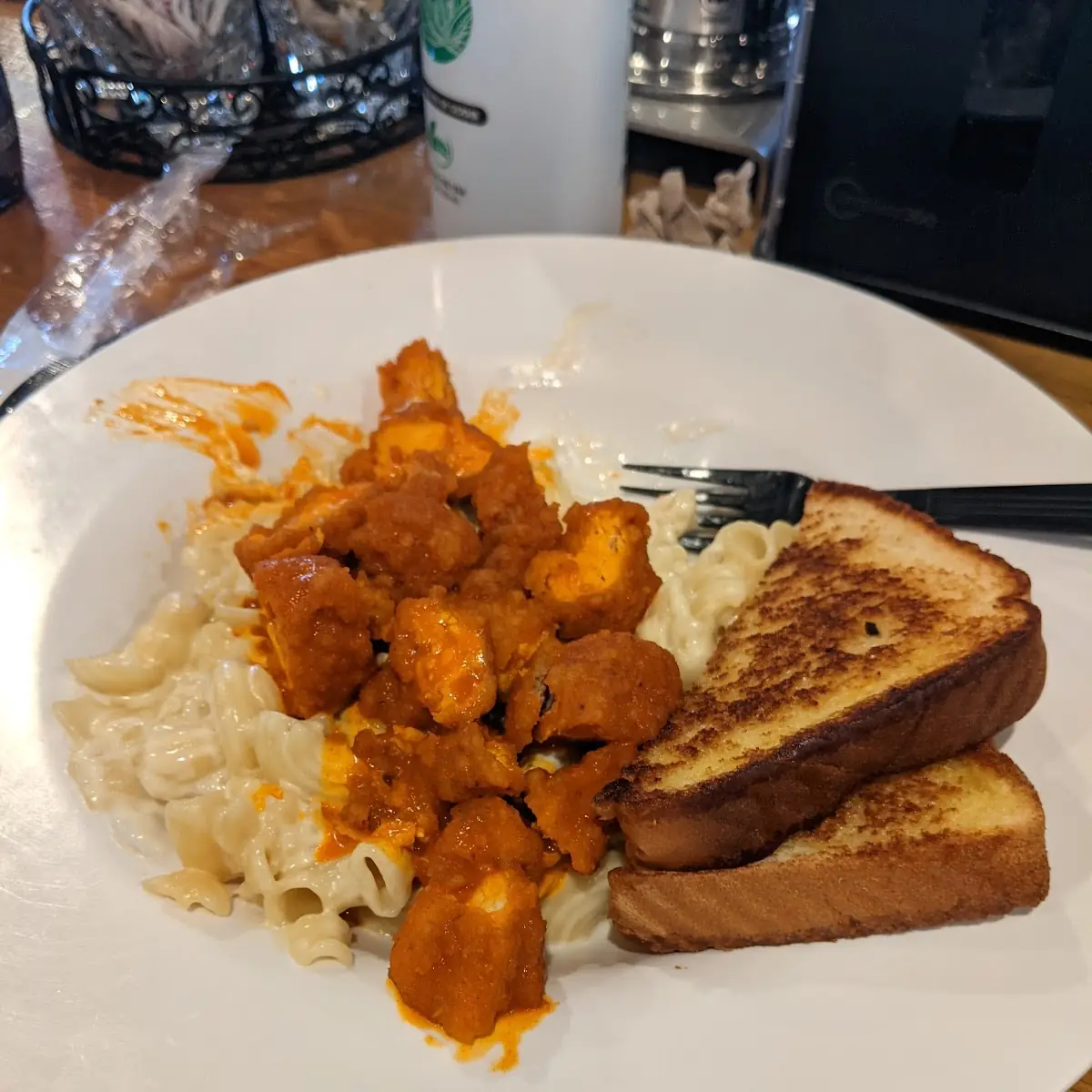 Buffalo Chicken Mac N Cheese