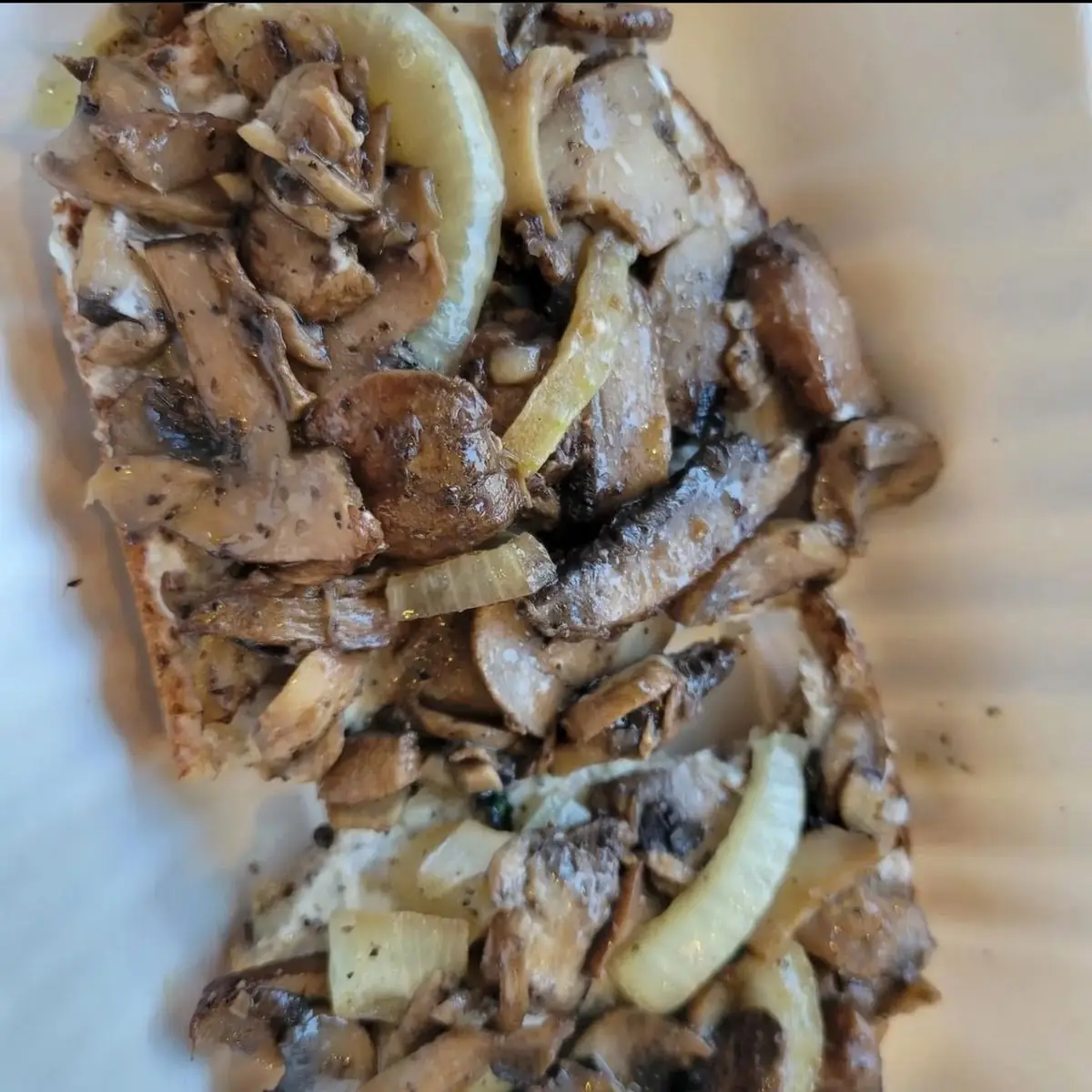 Toast with Goat Cheese and Mushrooms