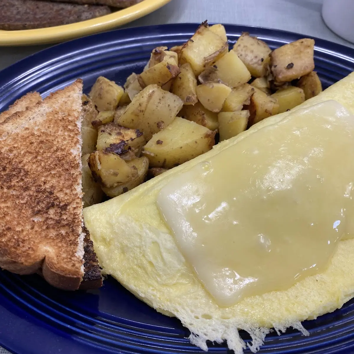 Mushroom Omelette with Fried Potatoes