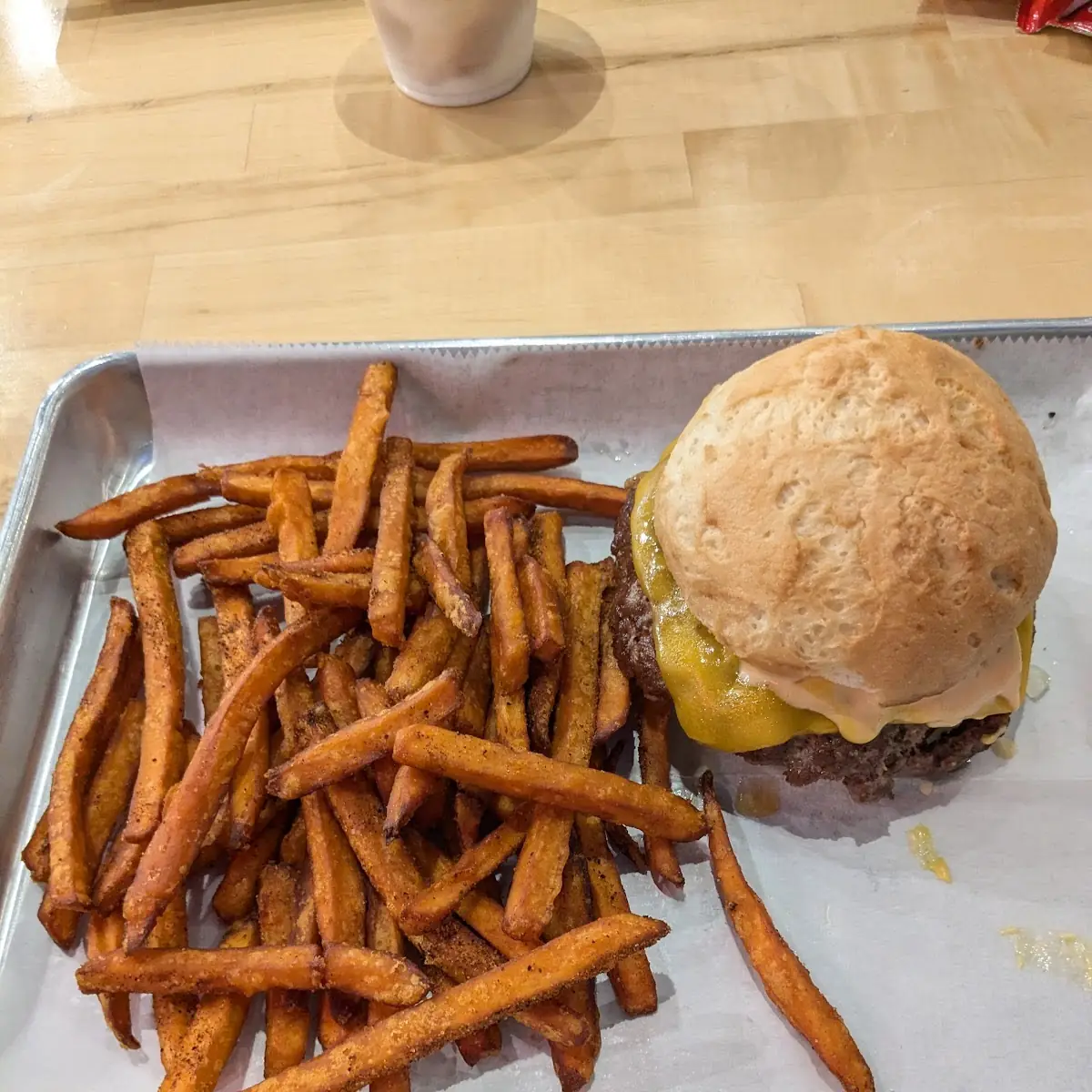 Gluten Free Bun Single Cheeseburger