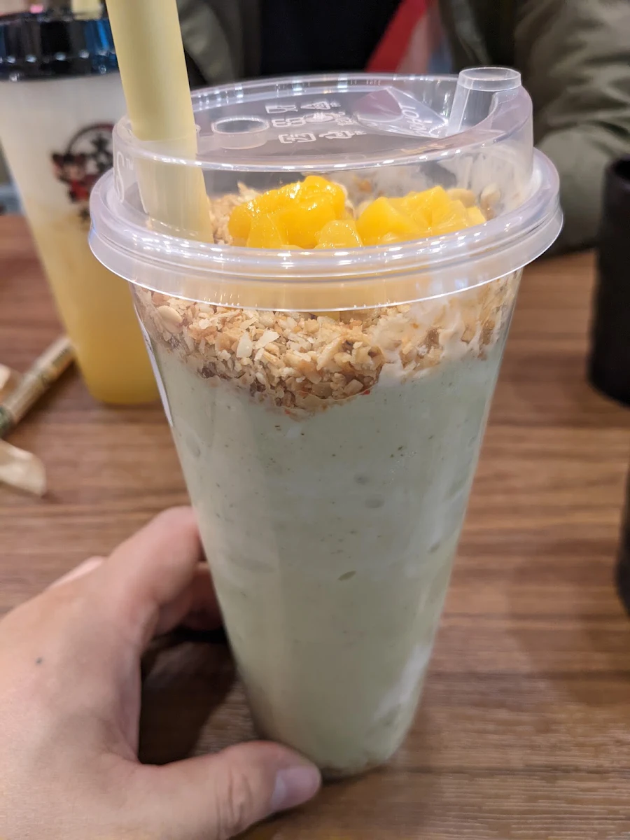Avocado Smoothie, Dagu Rice Noodle Edmonton