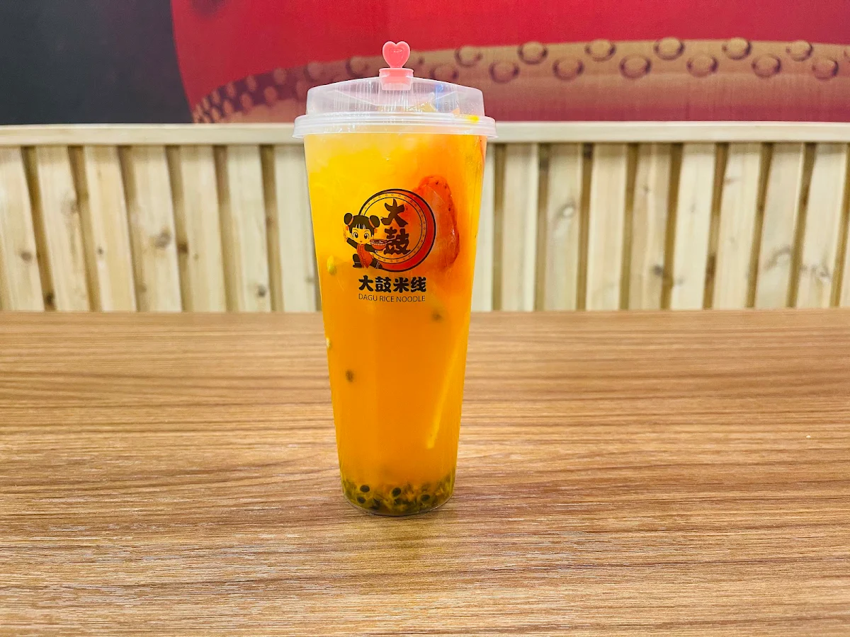 Jasmine Milk Tea with Grass NE, Dagu Rice Noodle Edmonton