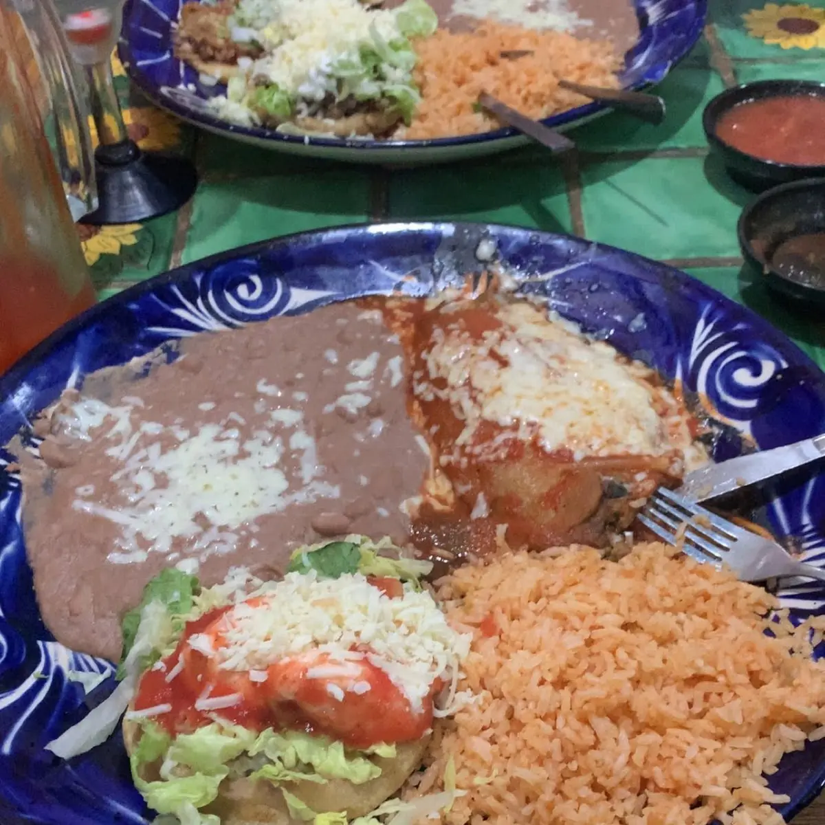 Pollo En Mole Plate