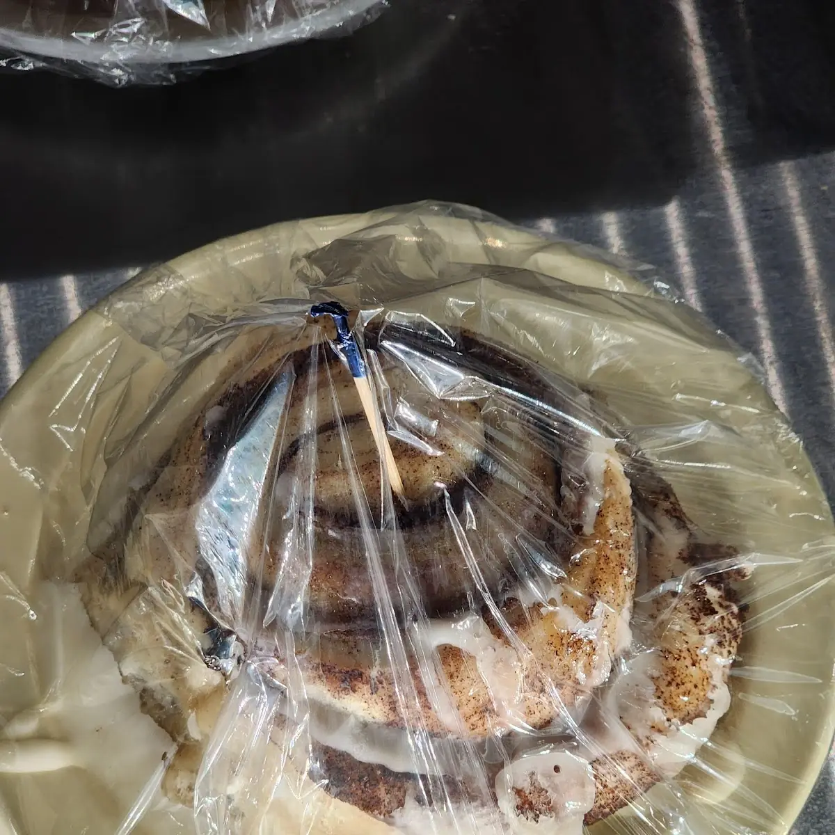 Gaint Cinnamon Roll