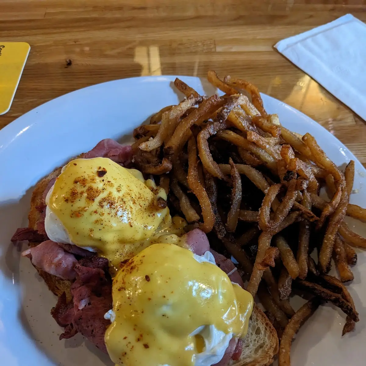 Eggs Benedict