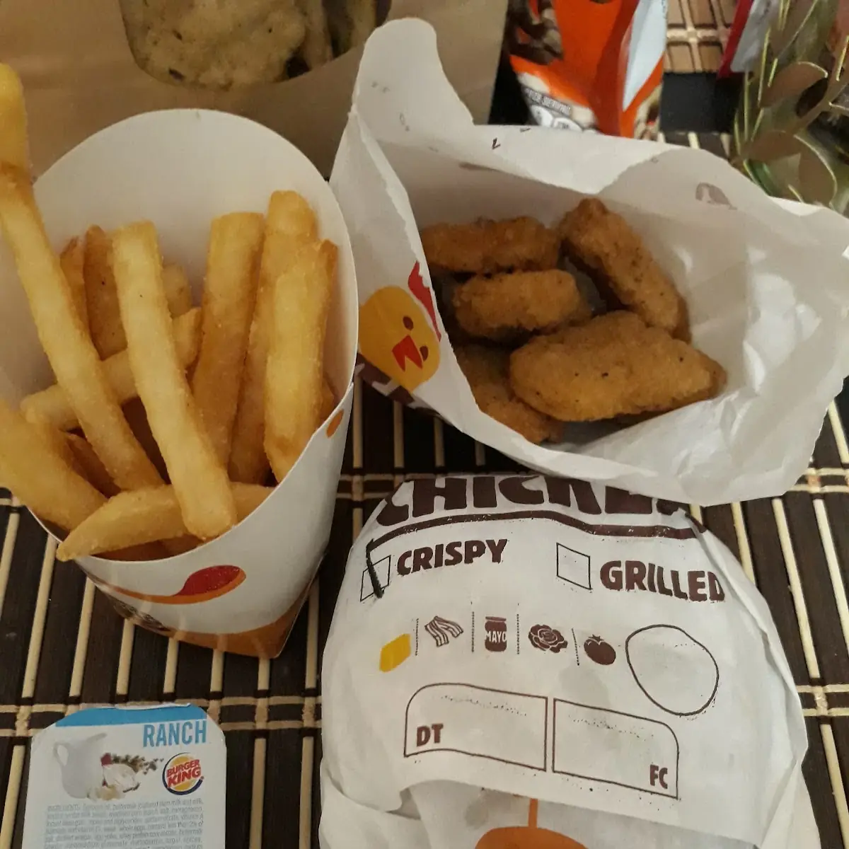 Nuggets King Jr Kids Meal S