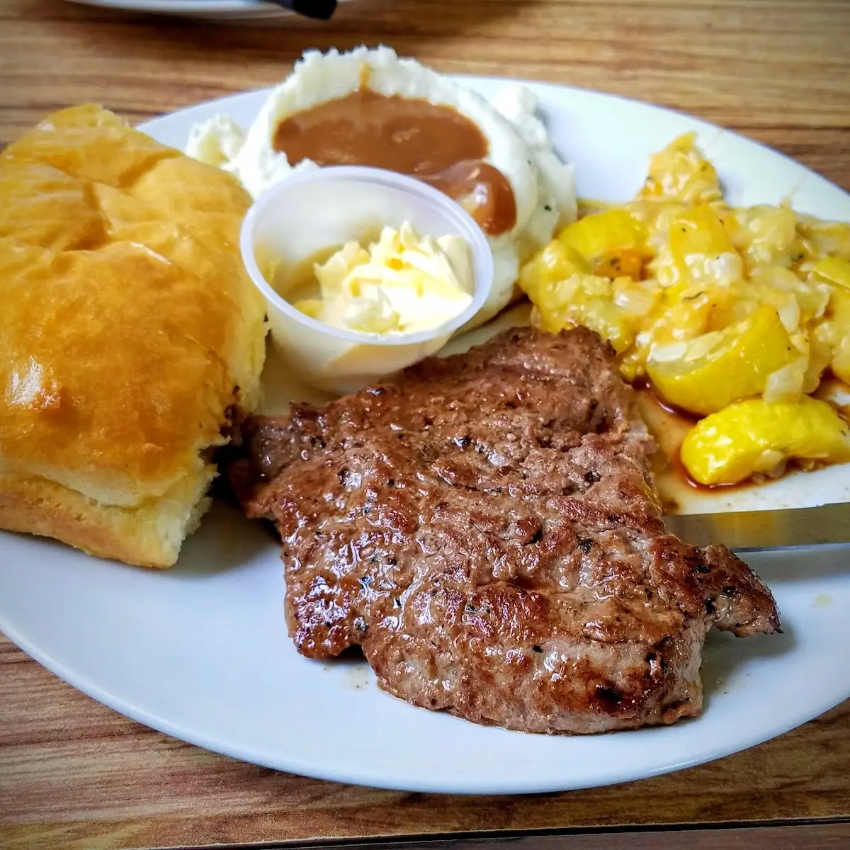 Steak N Mashed Potatoes with Gravy