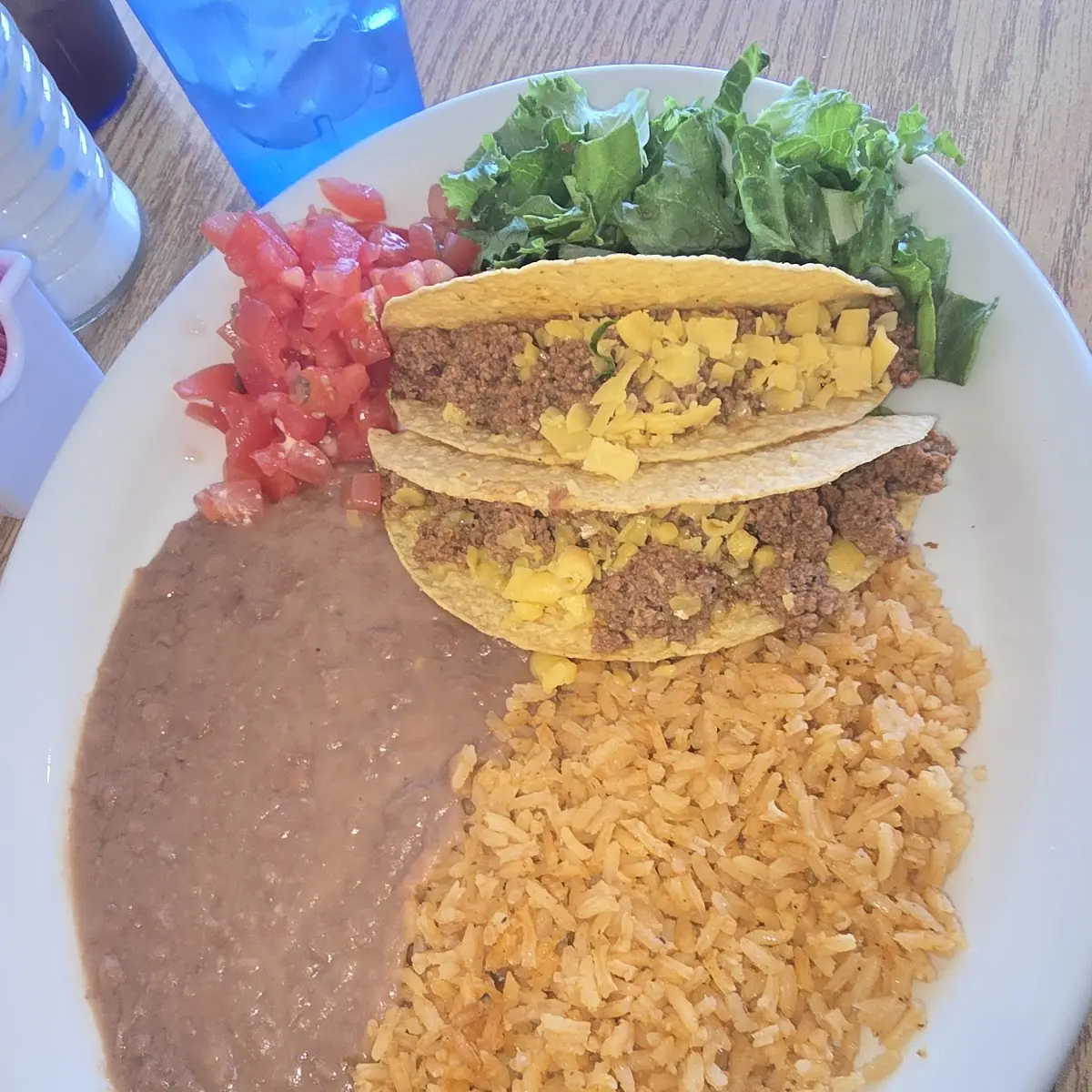 Crispy Taco w Rice & Beans