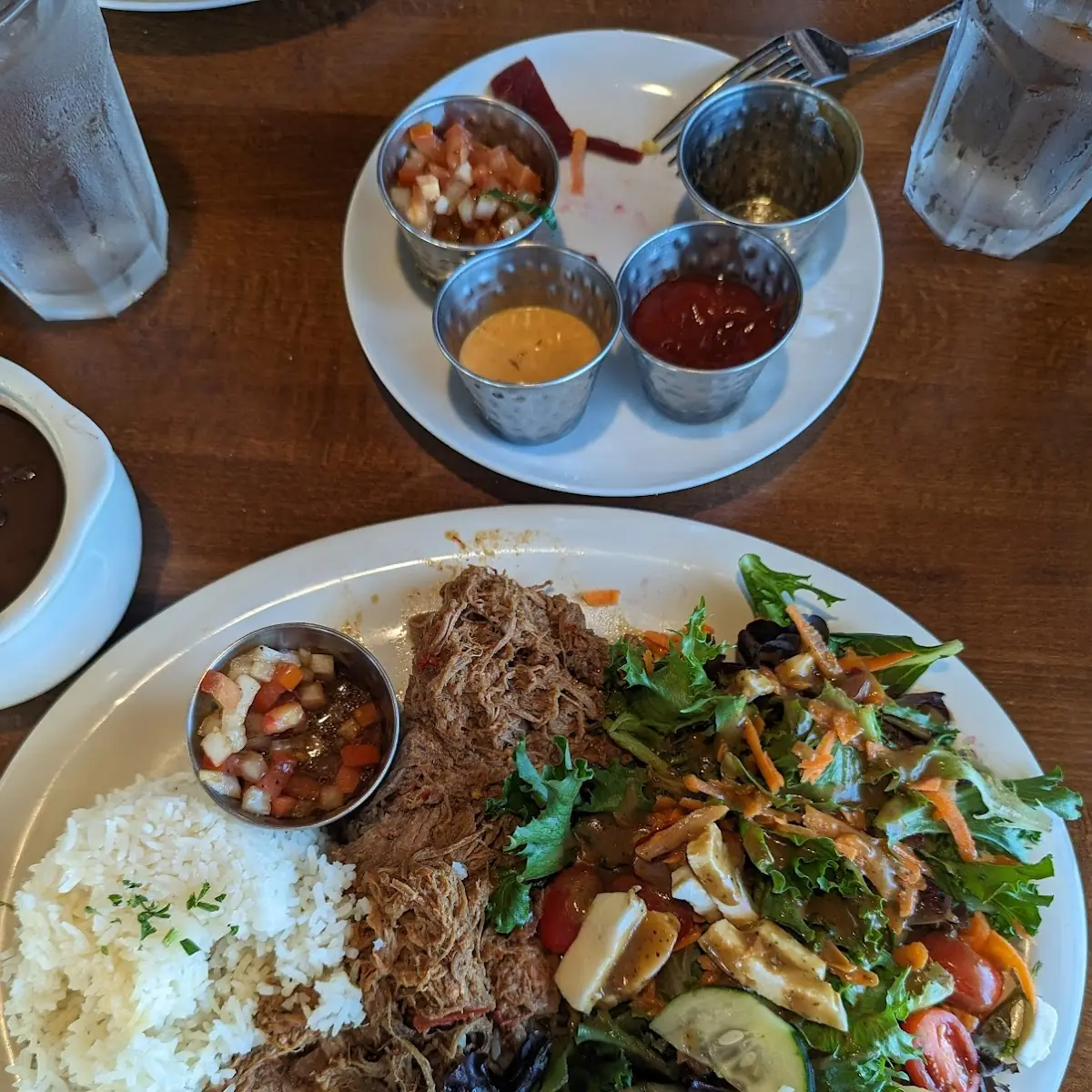 Carne Louca Entree with Side Salad