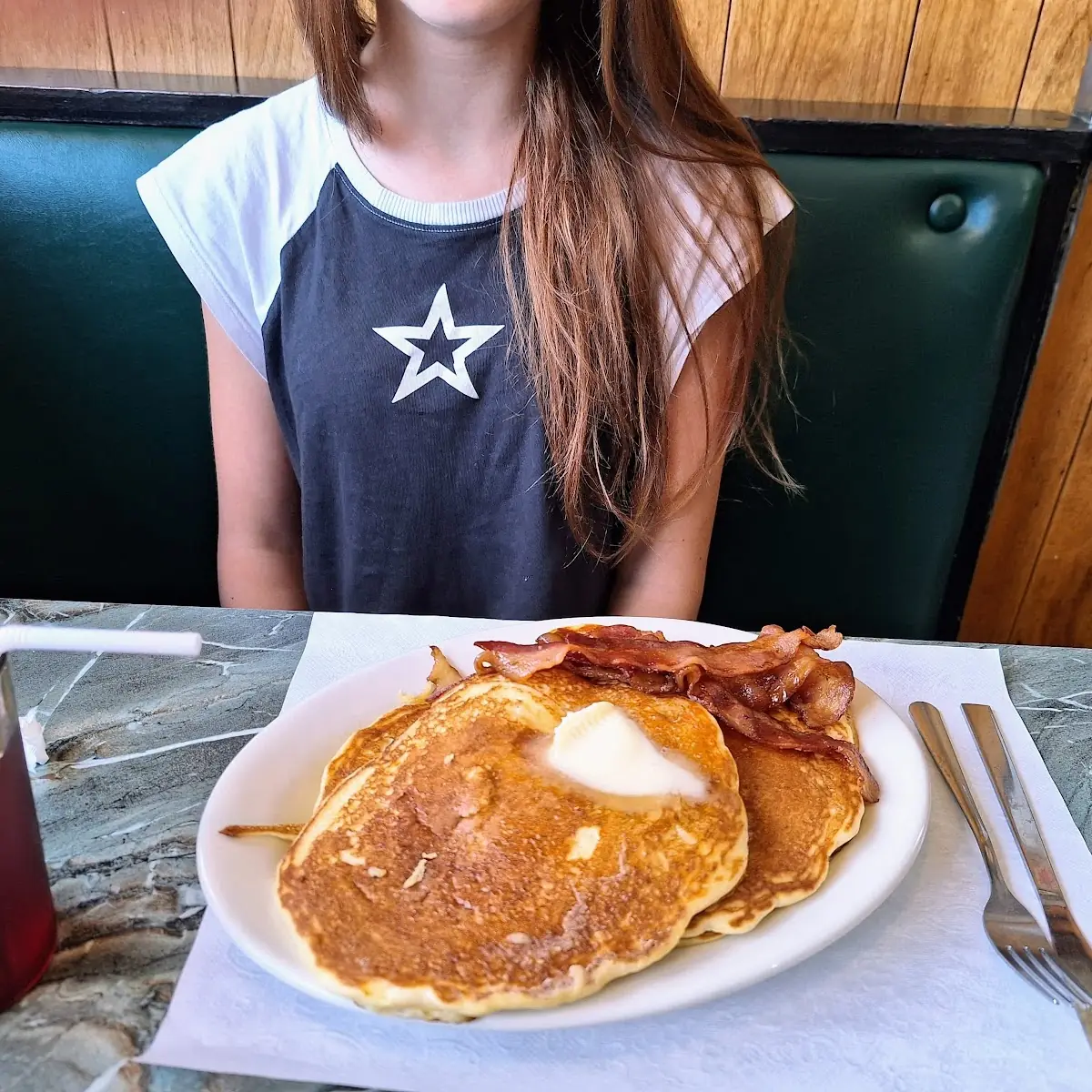 3 Pancakes with Crispy Bacon