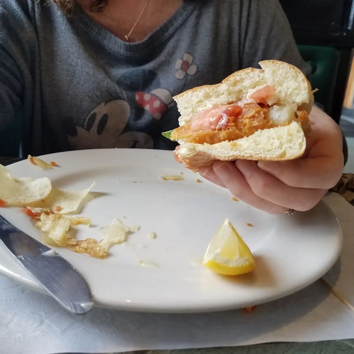 Fish Sandwich with Lettuce and Tomato