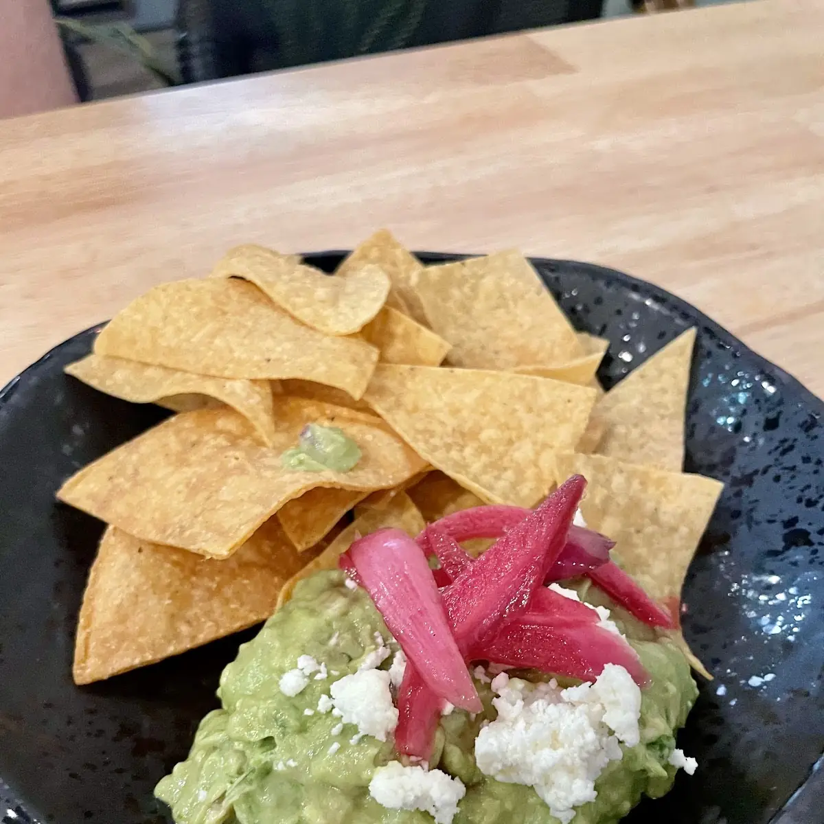Guacamole & Tortilla Chips