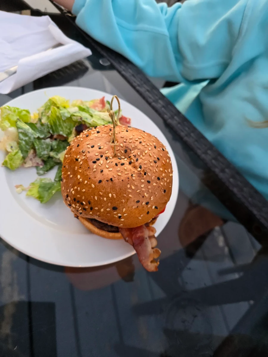 Harbour Smash Burger, Harbour House Tap & Kitchen