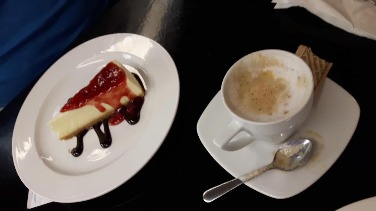 Raspberry Cheesecake, Harbour House Tap & Kitchen