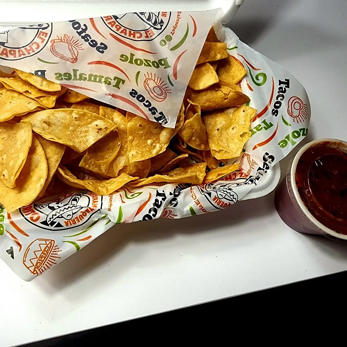 Chips Y Salsa Chips & Salsa
