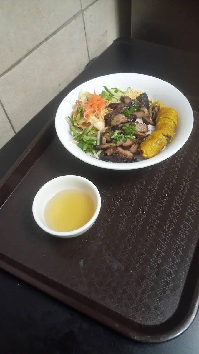 Pork BBQ Vermicelli, See-Scape