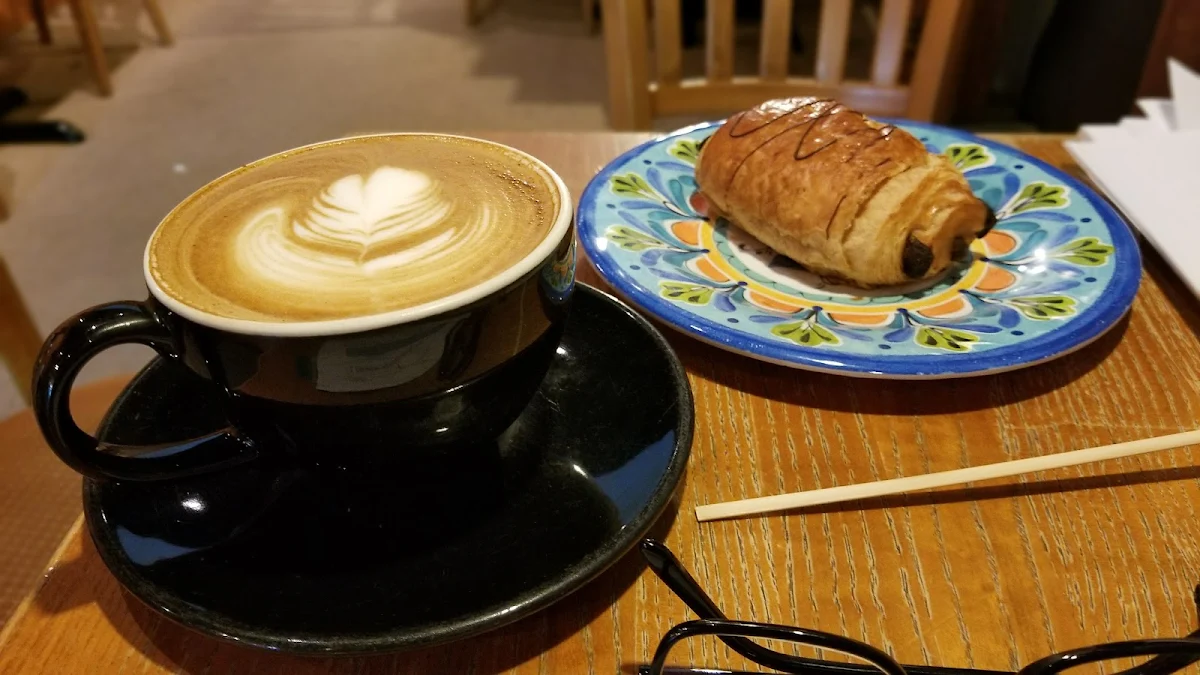 mmm Latte and a Chocolate Croissant