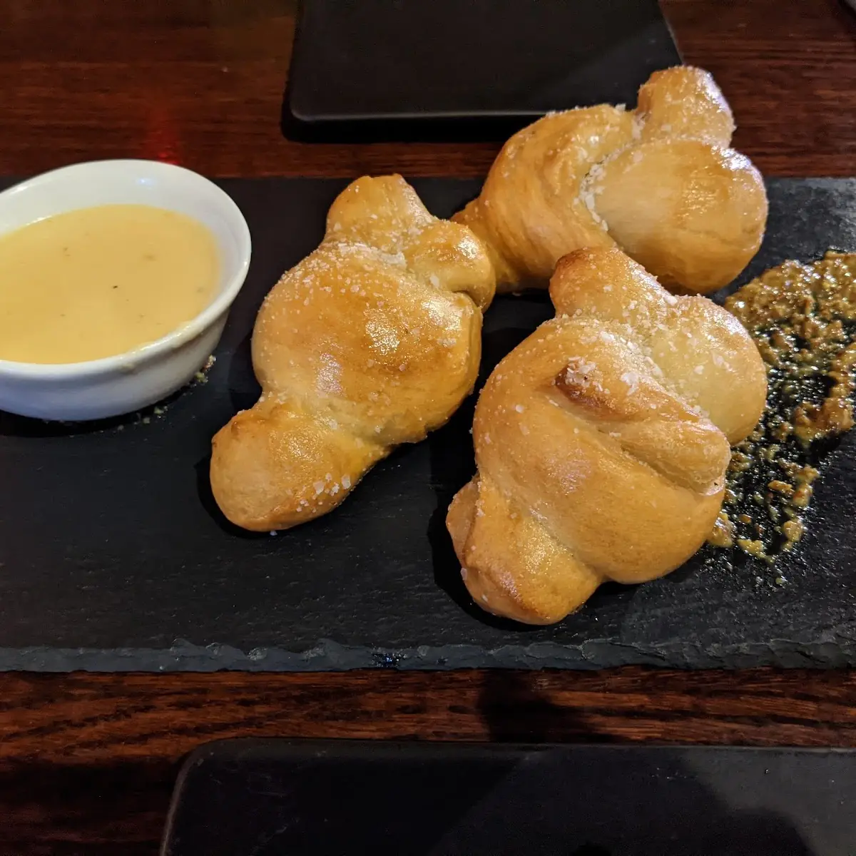 Soft Pretzel Knots