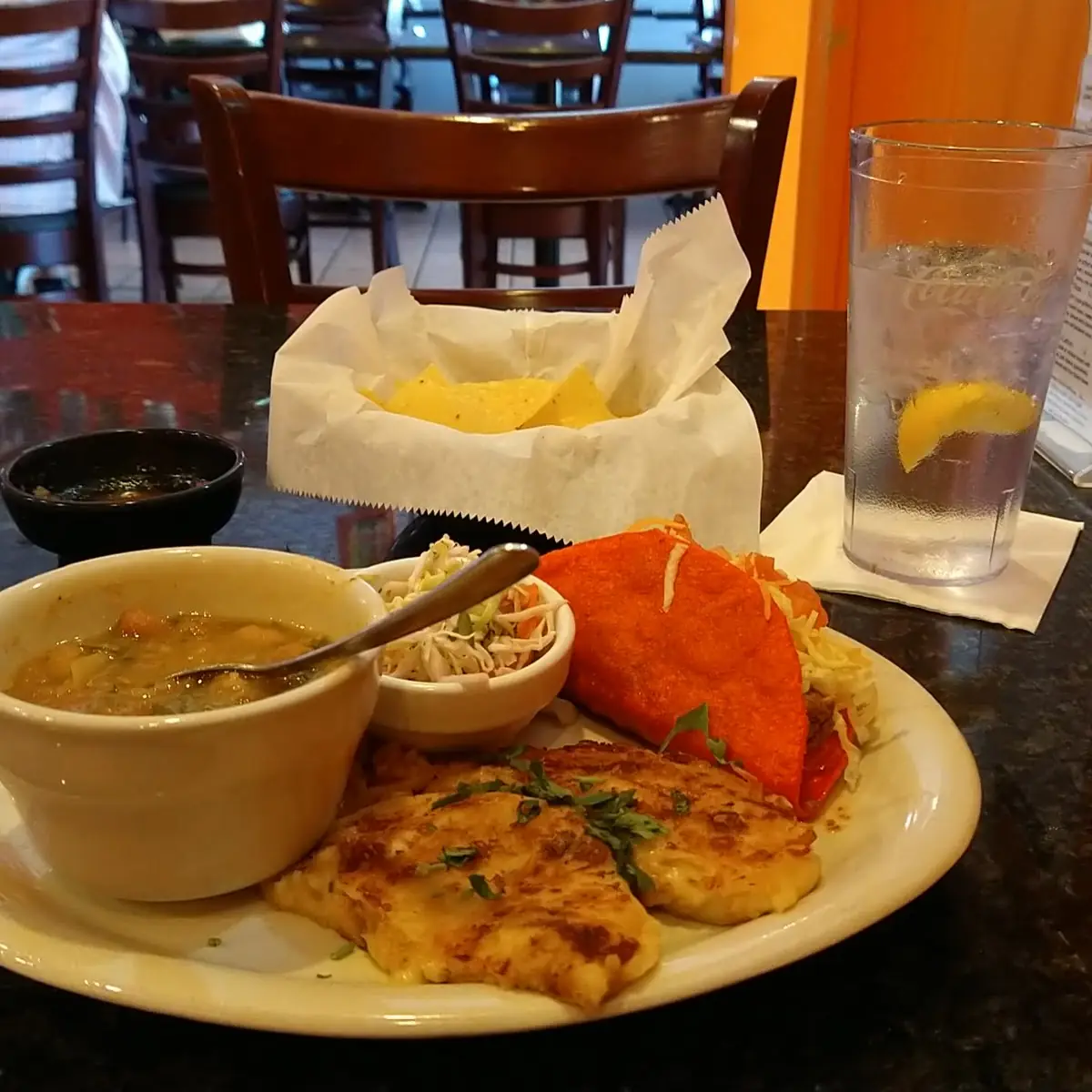 Papusa and Crispy Taco Combo