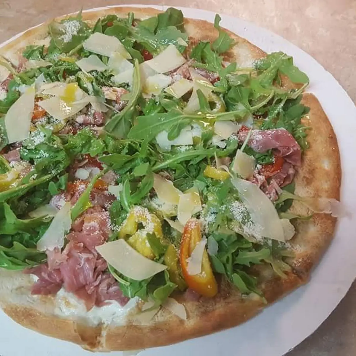 Prosciutto and Arugula Pizza