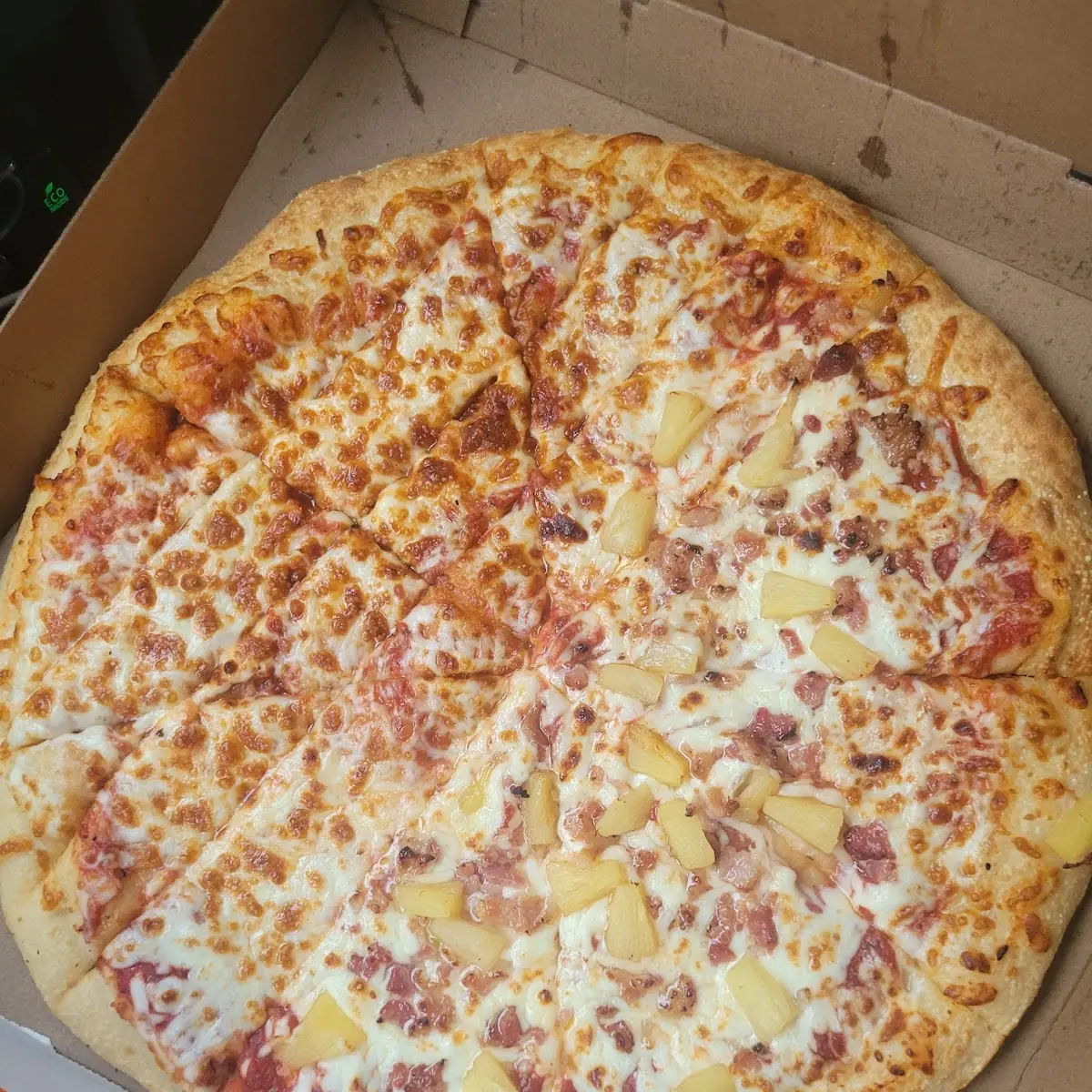 Hawaiian Pizza