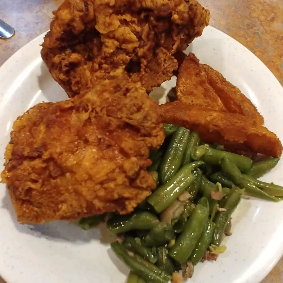 Great Chicken and Pizza Buffet