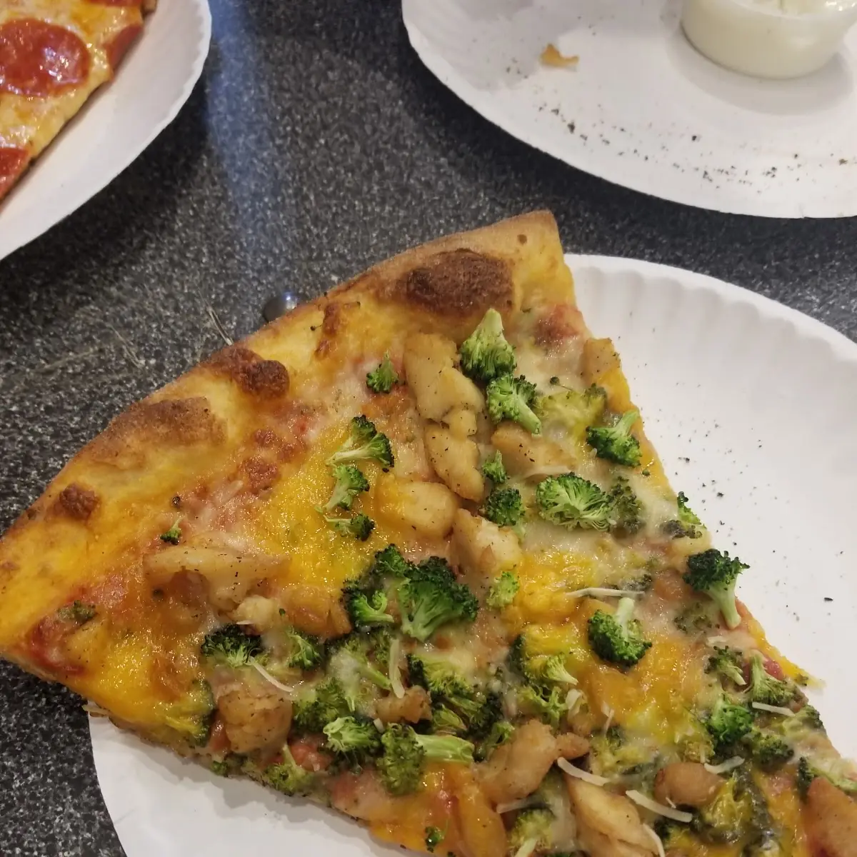 Broccoli and Chicken Pizza