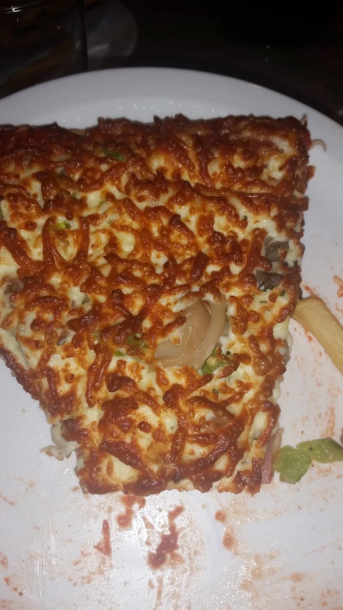 Highlights, Pizzéria Davis Arvida