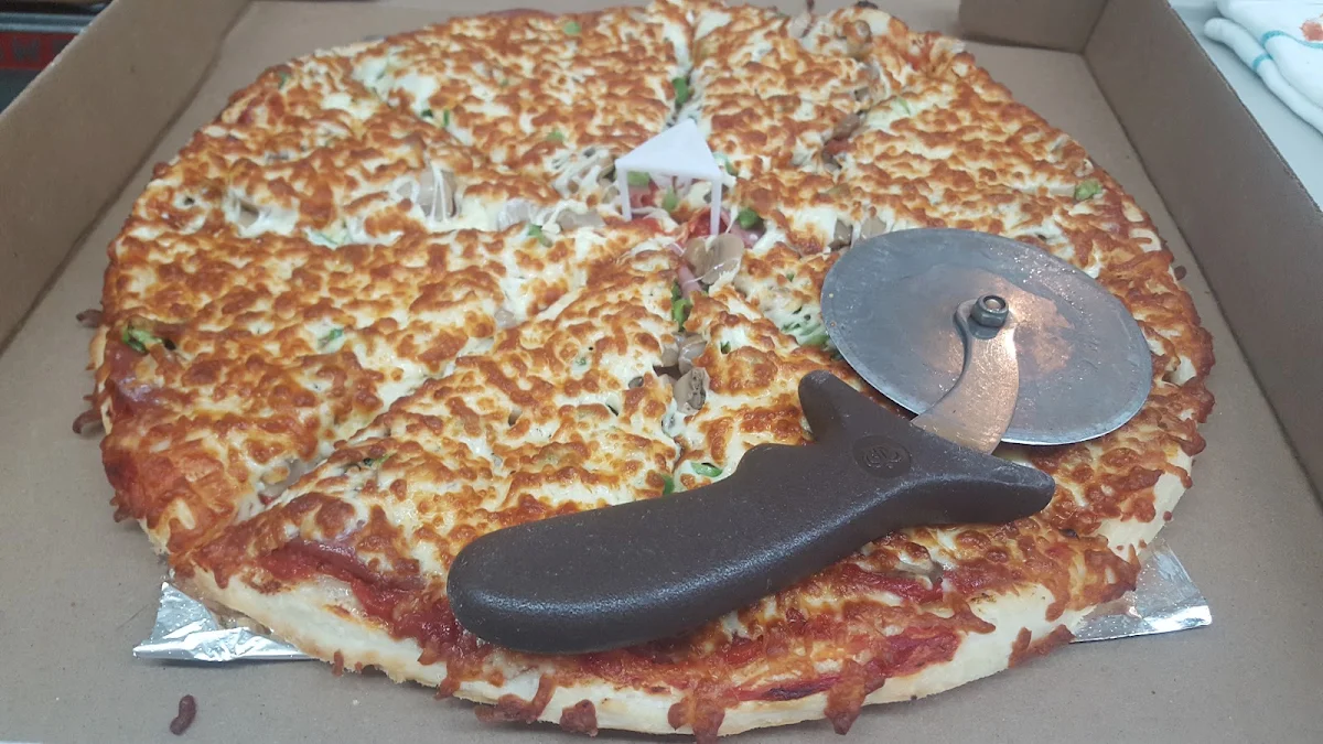 Highlights, Pizzéria Davis Arvida