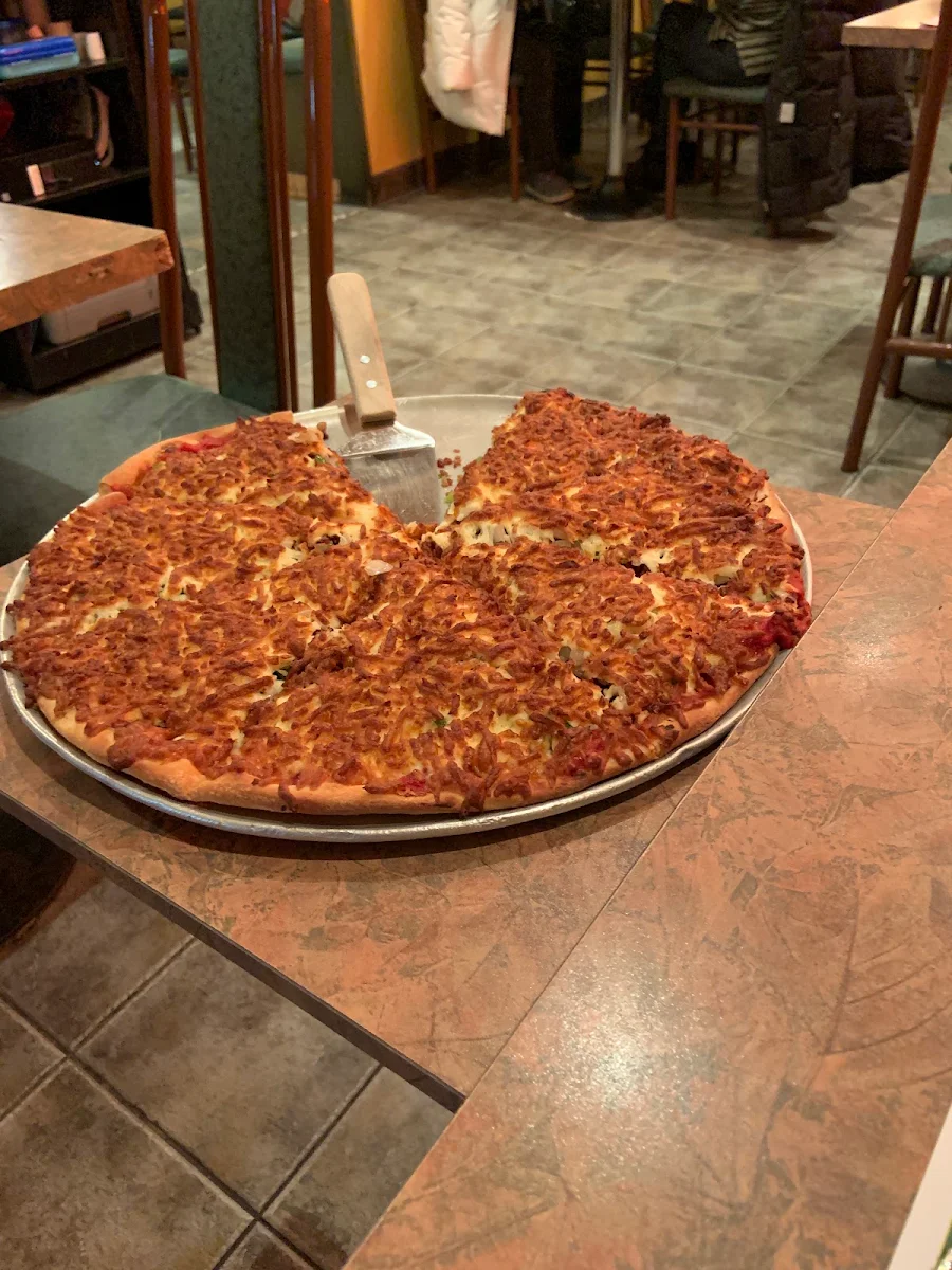 Highlights, Pizzéria Davis Arvida