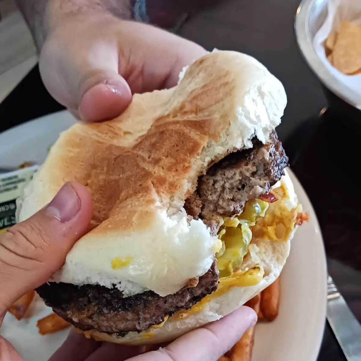 Vaquero's Pounder Cheeseburger