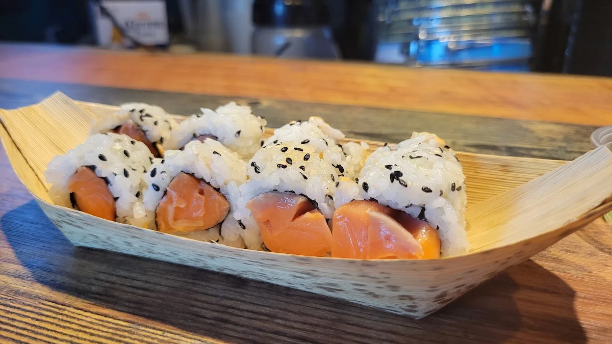 Salmon Roll