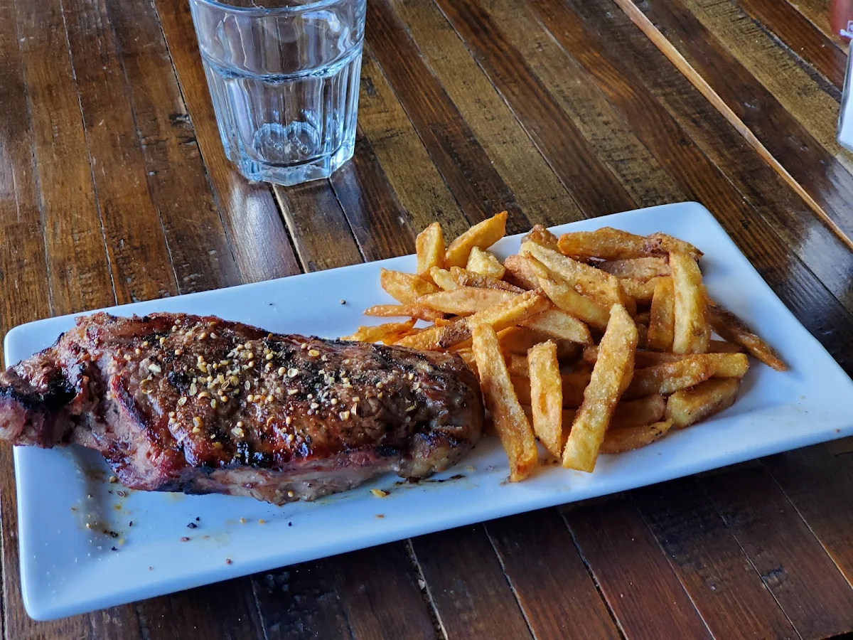 Ny Strip, Méchant Steak Magog