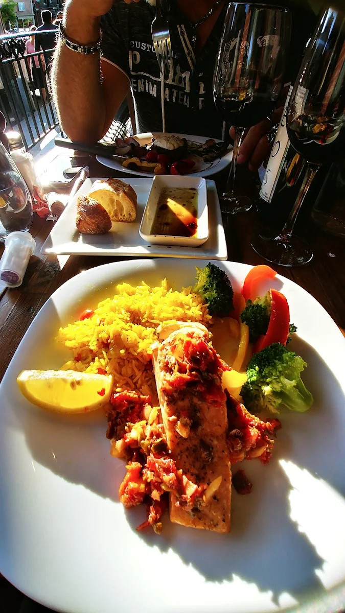 Saumon Grillé, Méchant Steak Magog