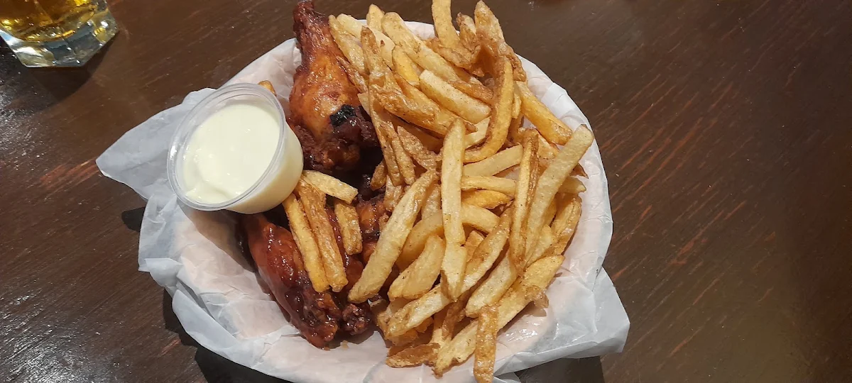 Chicken Wings and Fries, Wixan's Bridge Restaurant