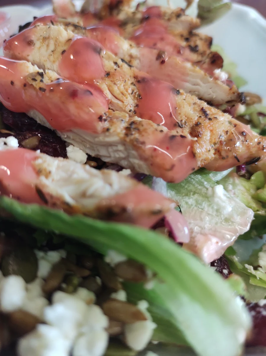 Summer Salad with Raspberry Vinaigrette, Wixan's Bridge Restaurant